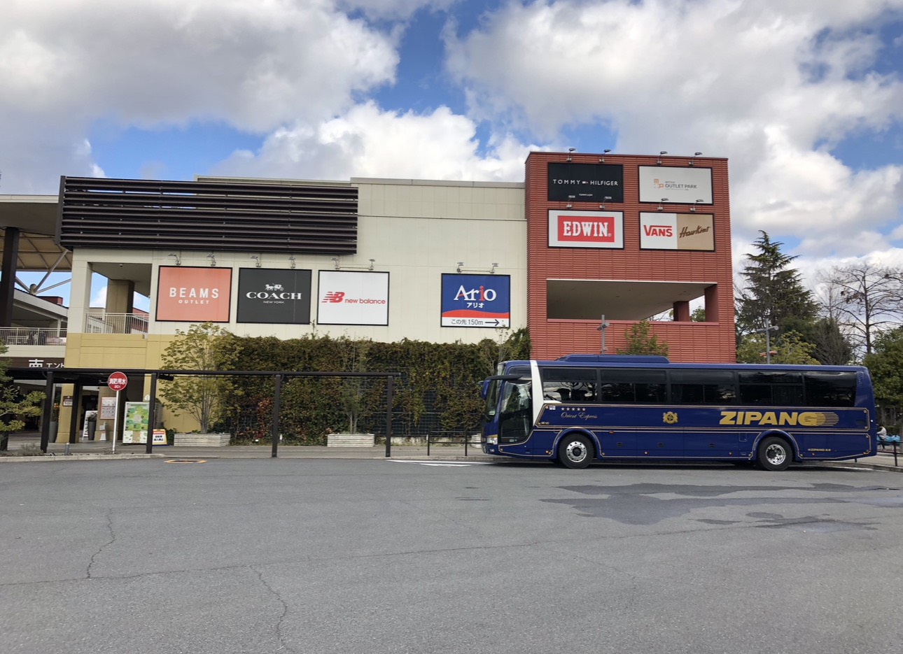 三井アウトレットパーク 倉敷　バス駐車場